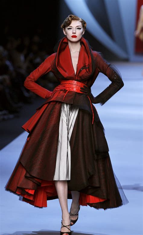 john galliano christian dior.